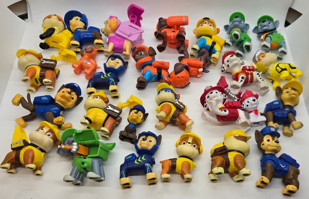 Paw Patrol 27 Piece Toy Figure Lot Chase Marshall Rubble Zuma Rocky Skye